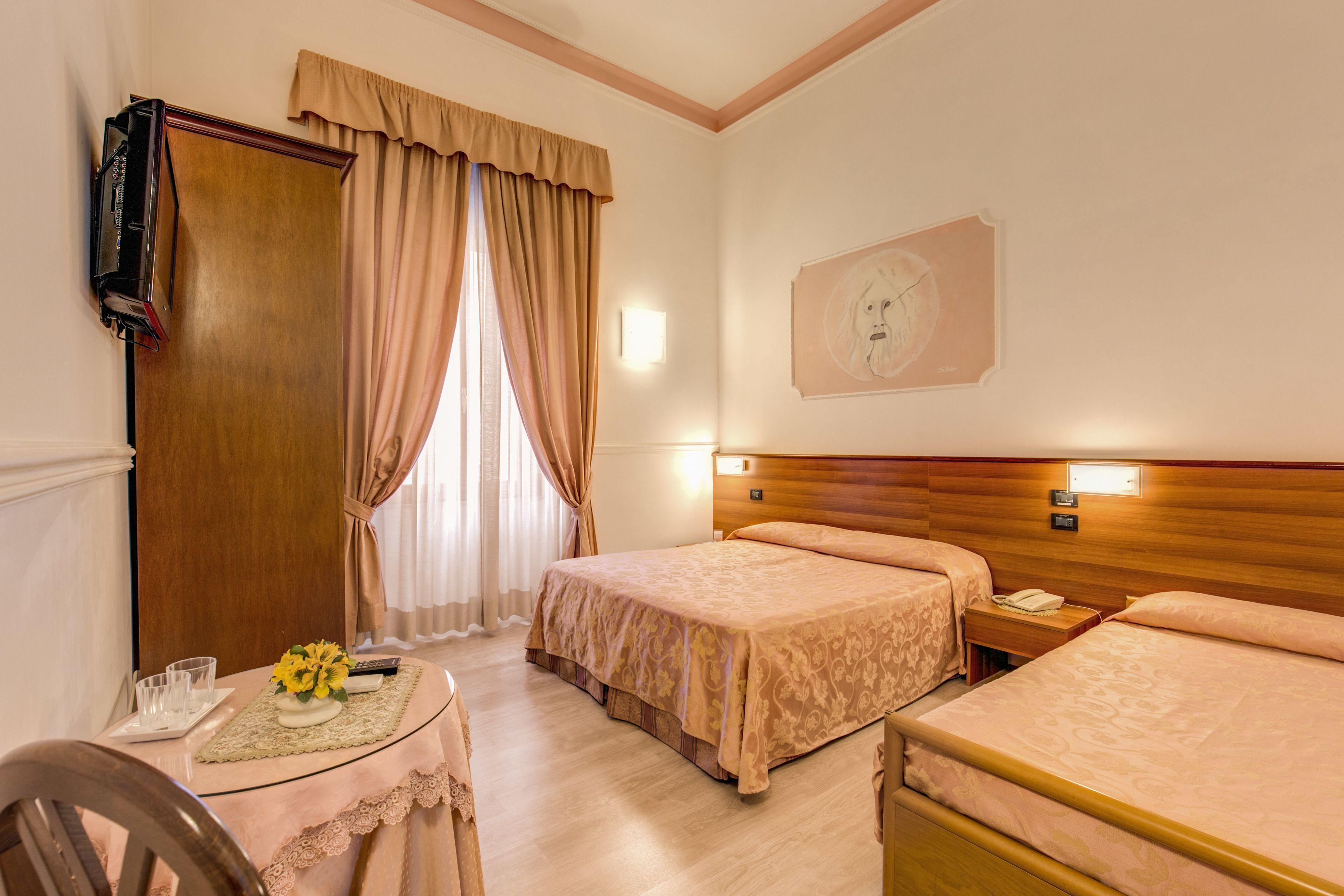 Hotel Martini — Foto 2